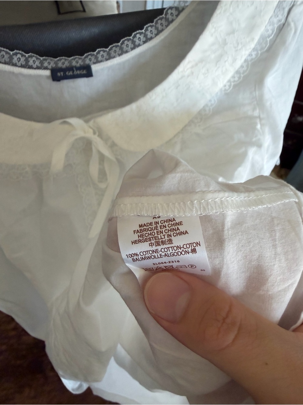 Brandy Melville White Lace Trim Short-Sleeve Women's Top - Picture 3 of 4